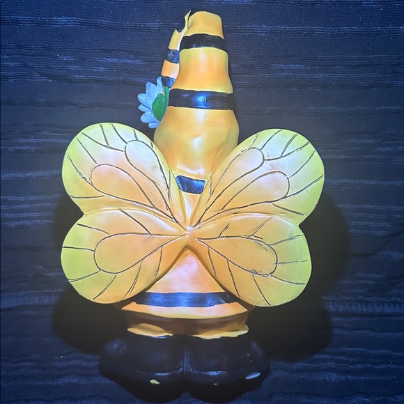 Bumblebee & Honeybee Hand-Painted Garden Statues~NEW! - Picture 4 of 14